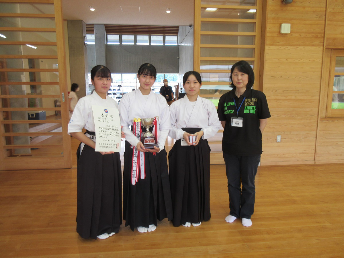 今想うこと　濵田美穂　「中学県体弓道優」